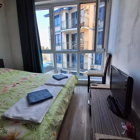 студио C19 в к-с Blue Bay Palace Daire *