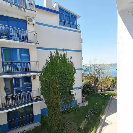 Daire студио C19 в к-с Blue Bay Palace Ahyolu